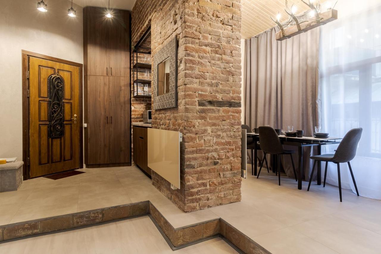 Lesi Apartment With Terrace Liov Exterior foto
